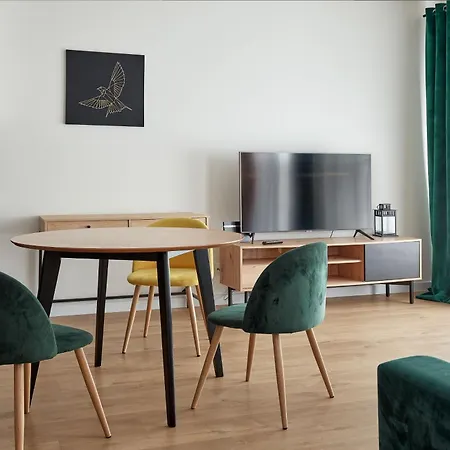 Daire Warta River Modern